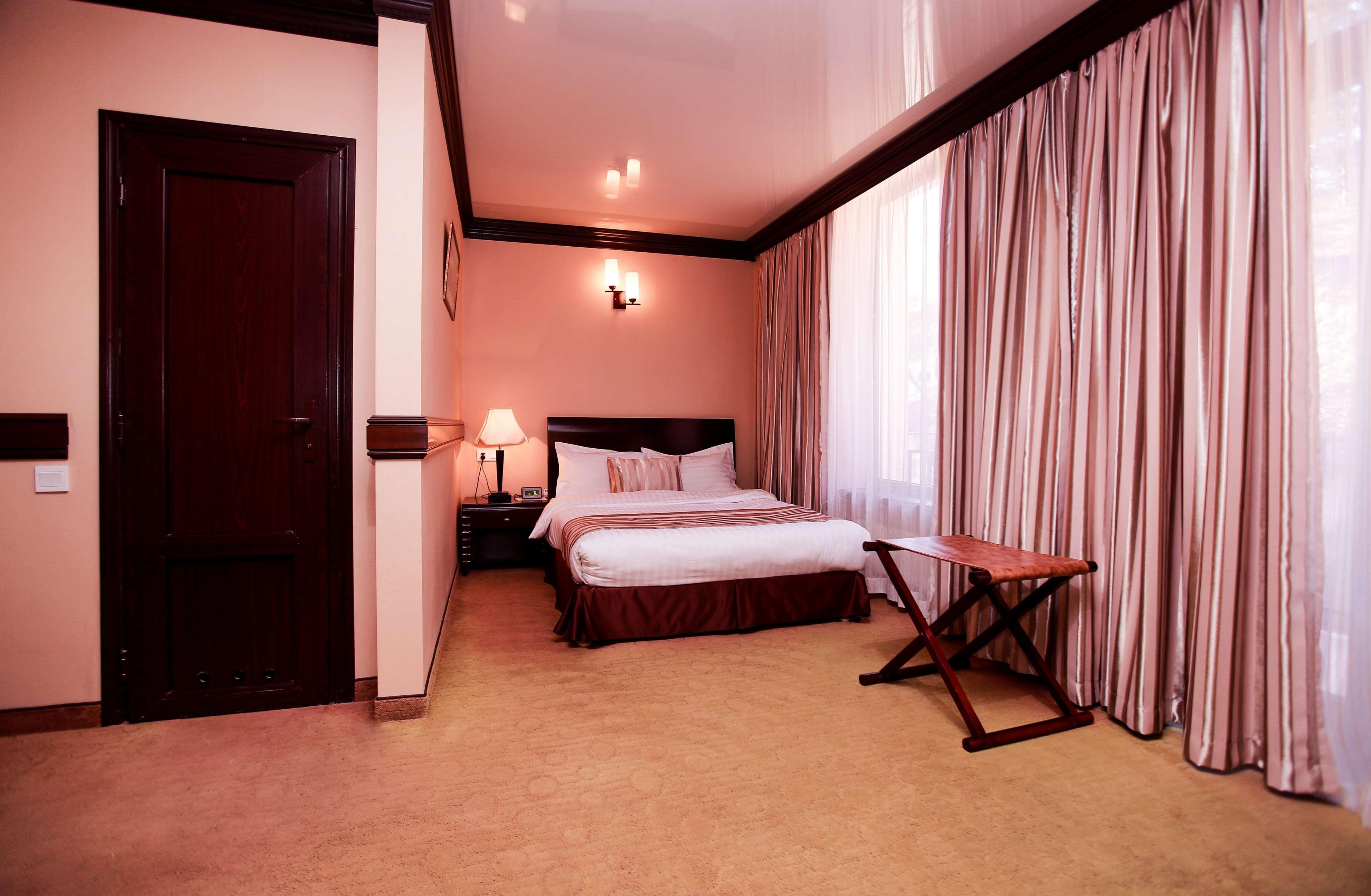 Best Western Plus Paradise Hotel Dilican Oda fotoğraf